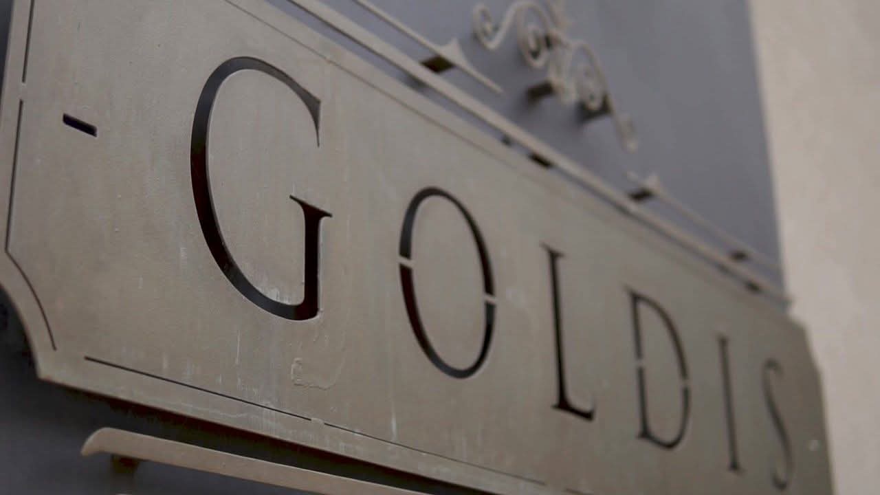 facebook_1748106246257_7332089021103875707